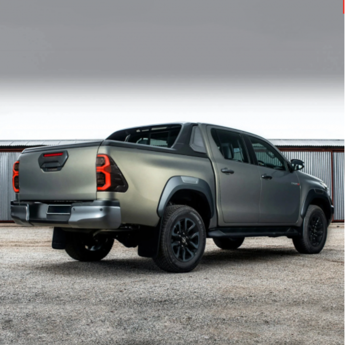 Par Lanterna LED Hilux SRX Fumê 2021 a 2026 - Imagem 10