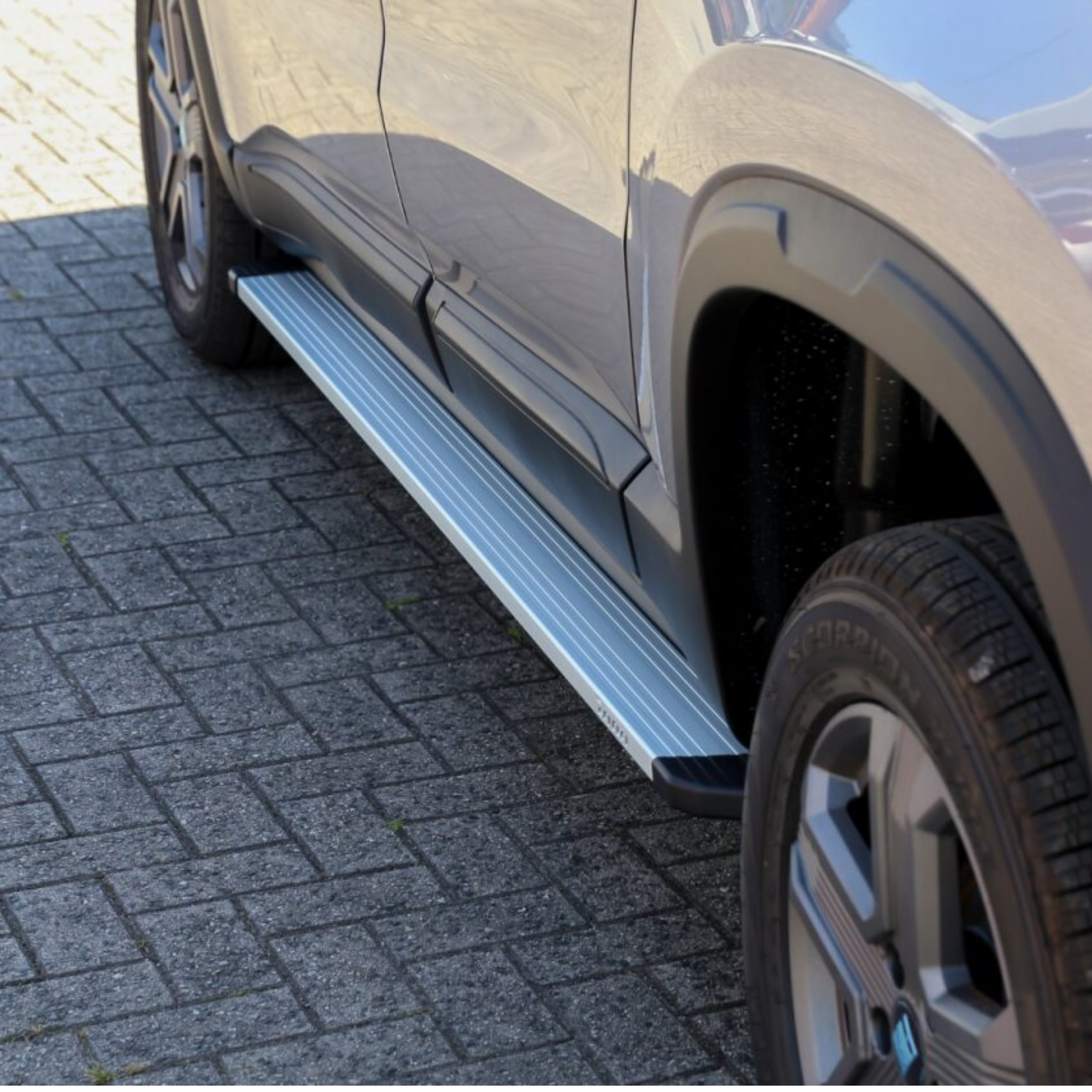 Estribo Alumínio Slim para Ford Maverick 2023 a 2026 - Imagem 9