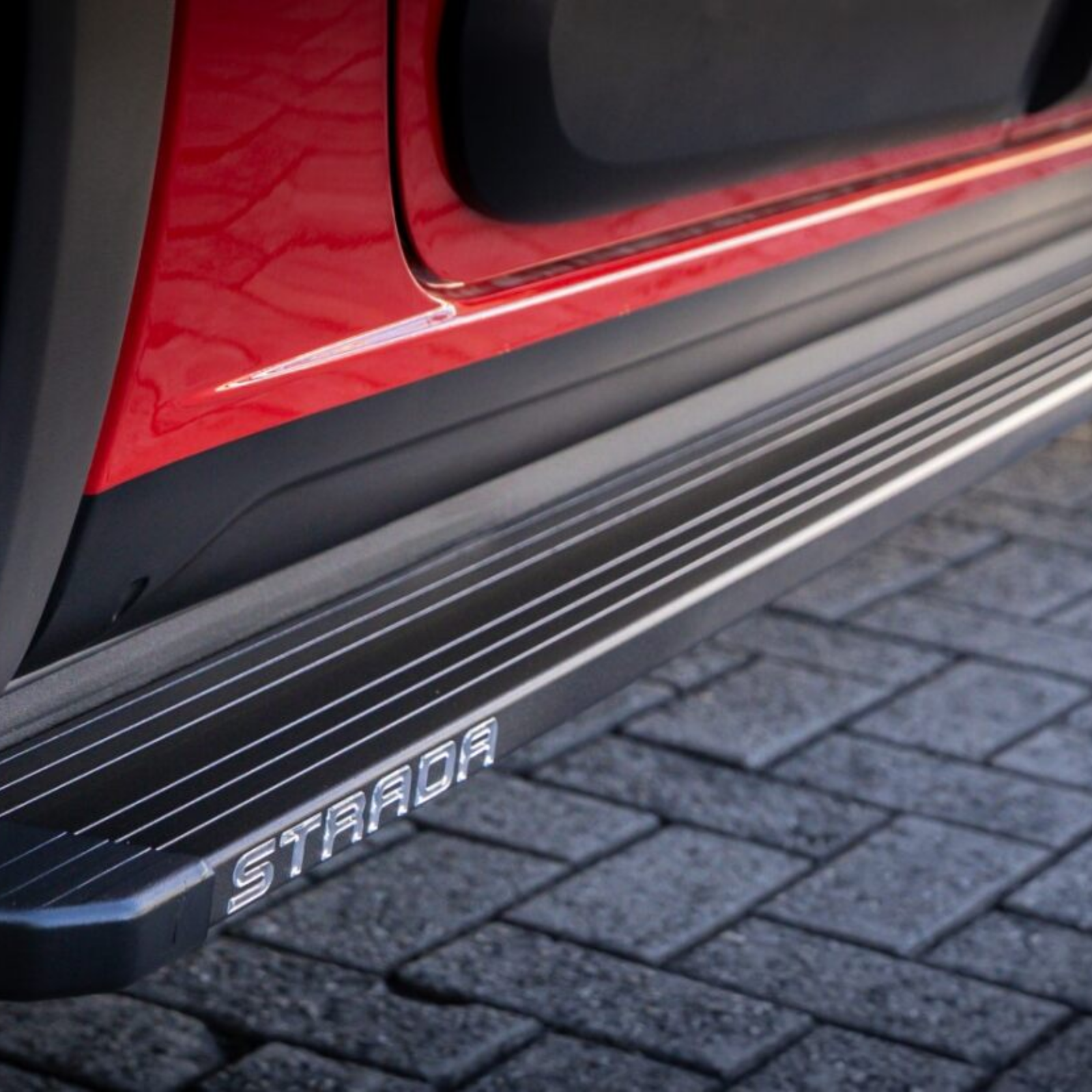 Estribo Alumínio Slim para Fiat Strada 2021 a 2026 - Imagem 9
