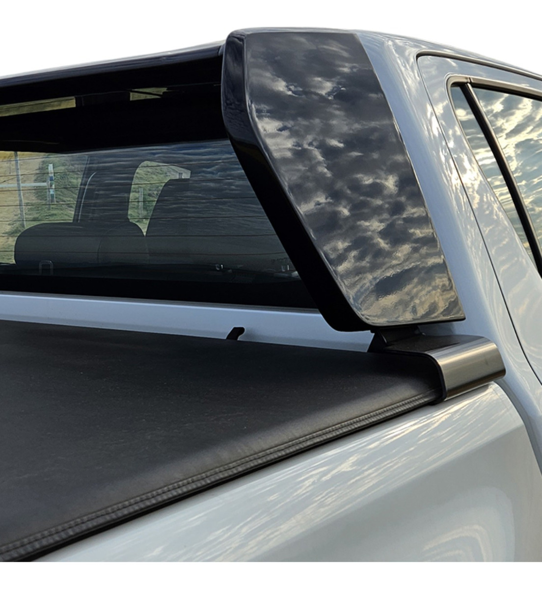 Santo Antônio GR Black Piano Toyota Hilux 2016 a 2026 - Imagem 8